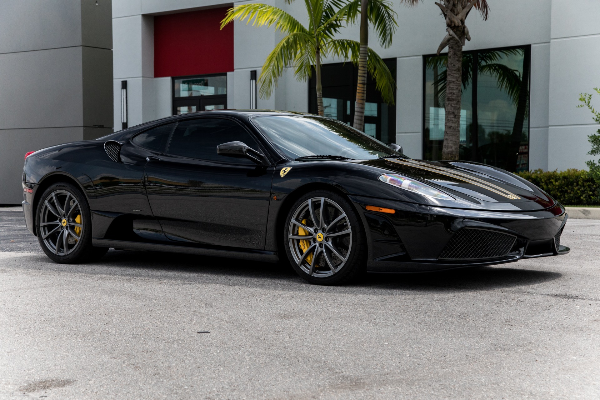 Used-2009-Ferrari-430-Scuderia