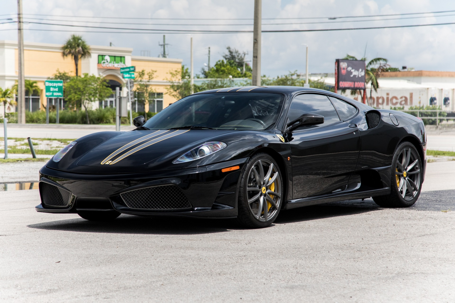 Used-2009-Ferrari-430-Scuderia