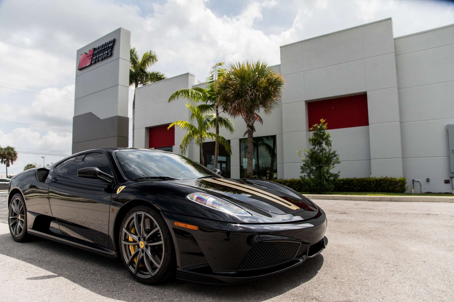 Used-2009-Ferrari-430-Scuderia