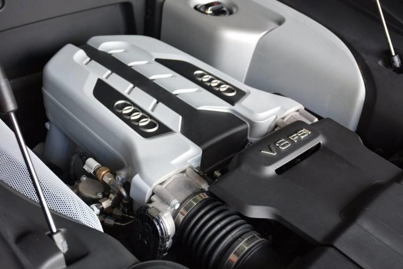 Used-2015-Audi-R8-V8