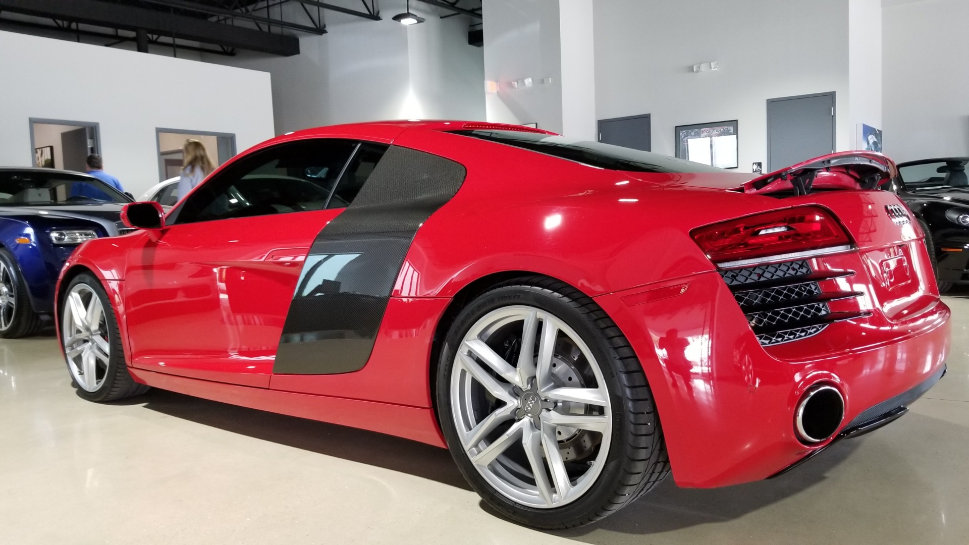Used-2015-Audi-R8-V8