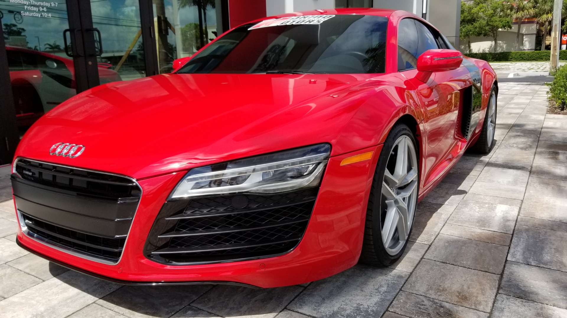 Used-2015-Audi-R8-V8