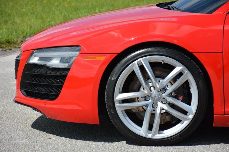 Used-2015-Audi-R8-V8