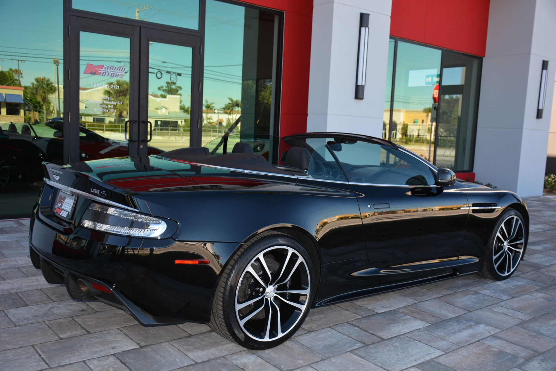 Luxury And Power: The 2012 Aston Martin DBS Carbon Edition