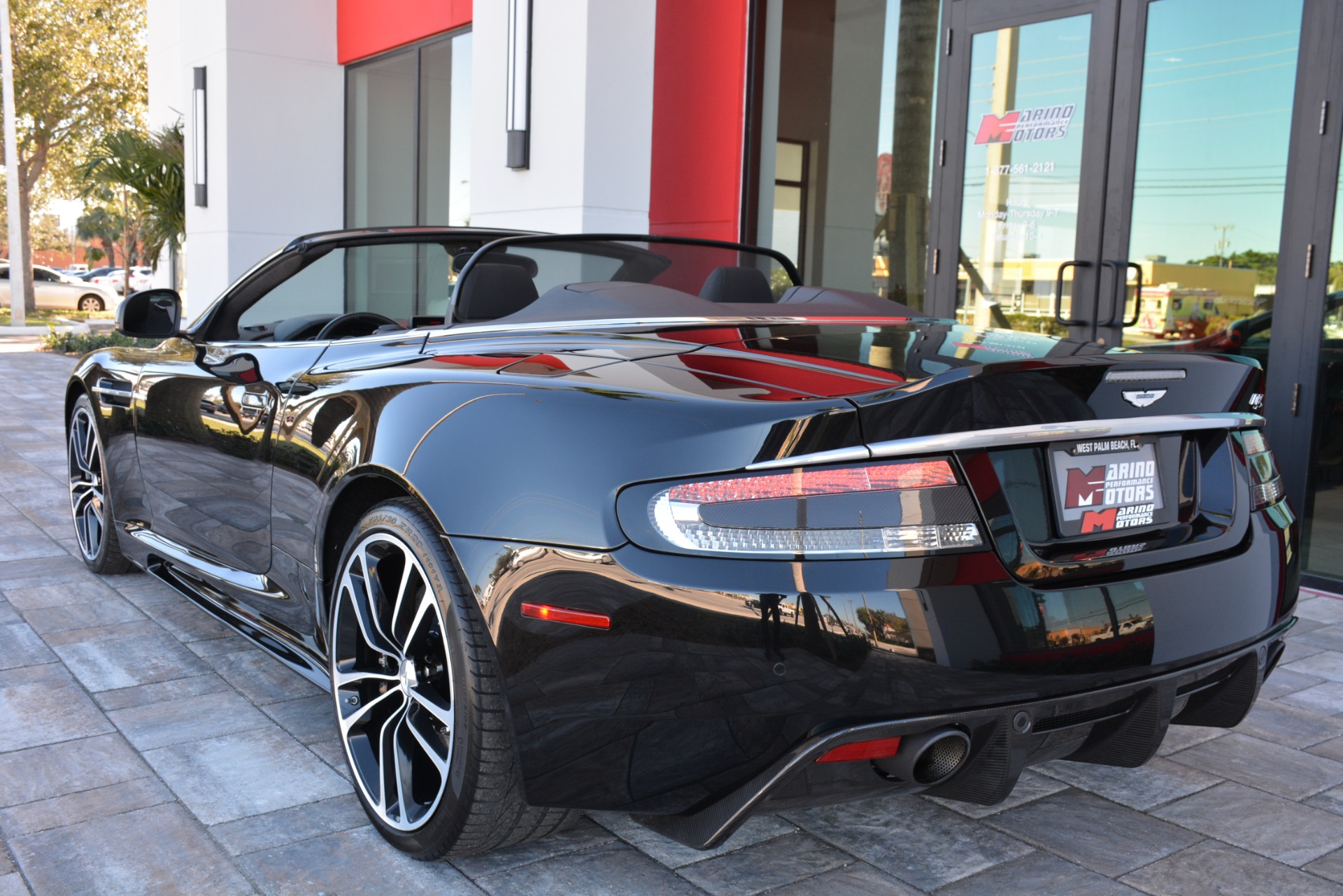 2012 Aston Martin DBS Carbon Edition