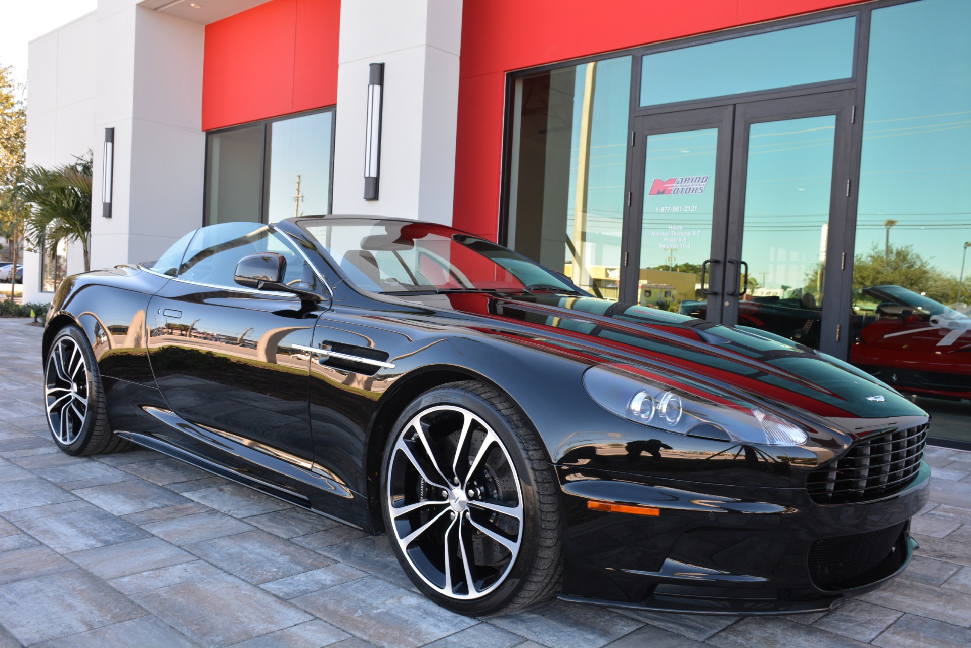 Luxury And Power: The 2012 Aston Martin DBS Carbon Edition