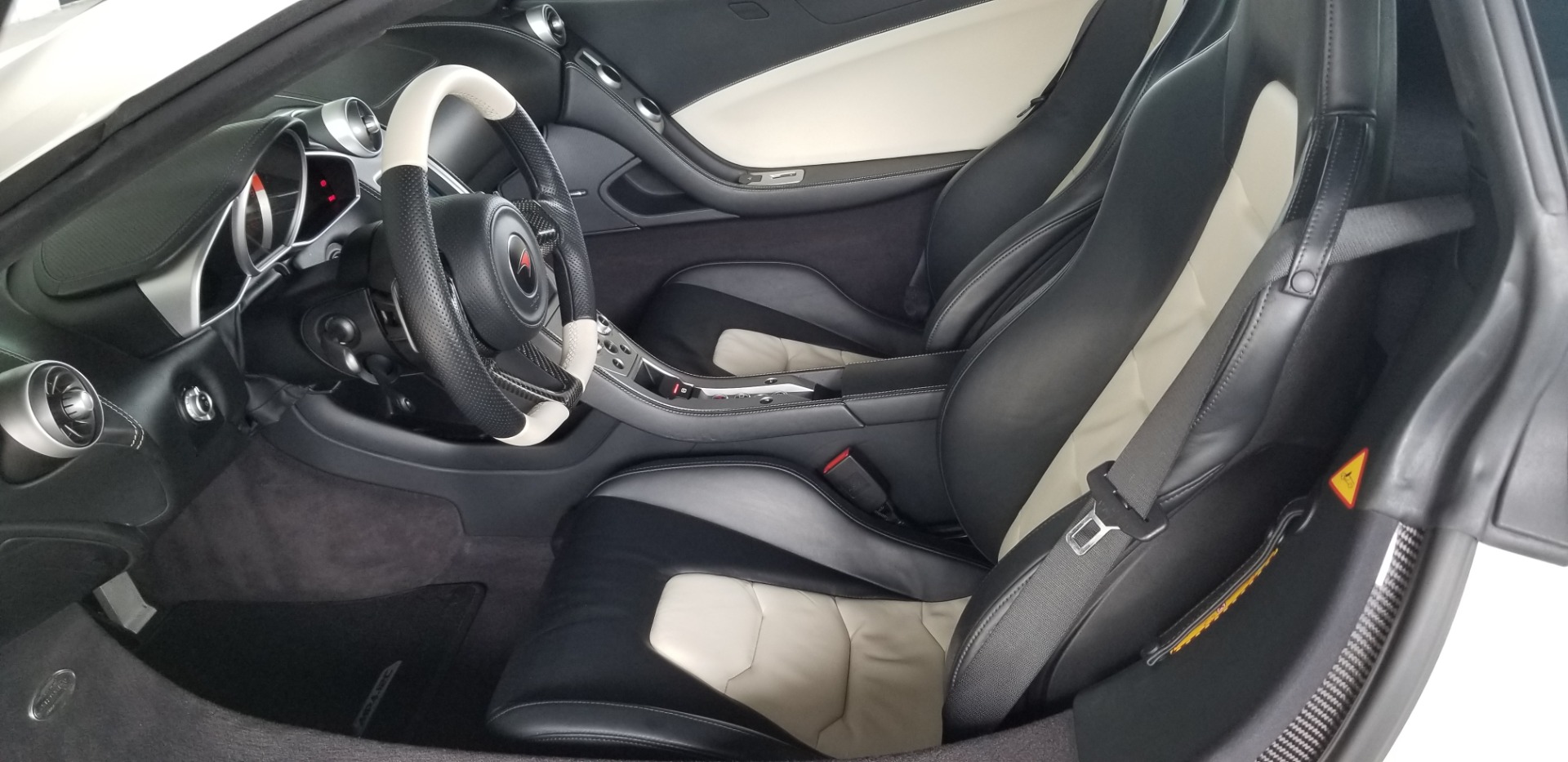 Used-2012-McLaren-MP4-12C