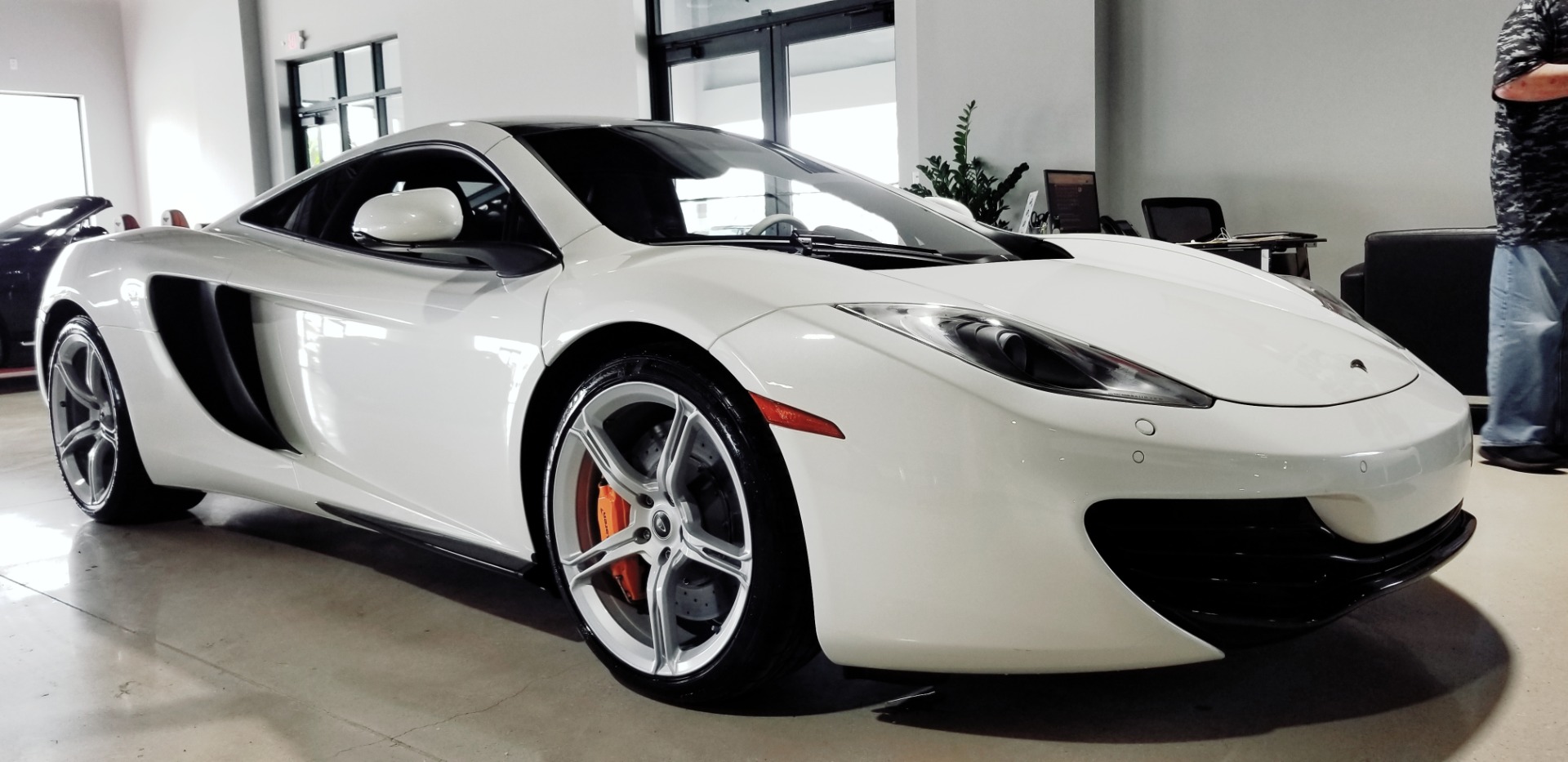 Used-2012-McLaren-MP4-12C