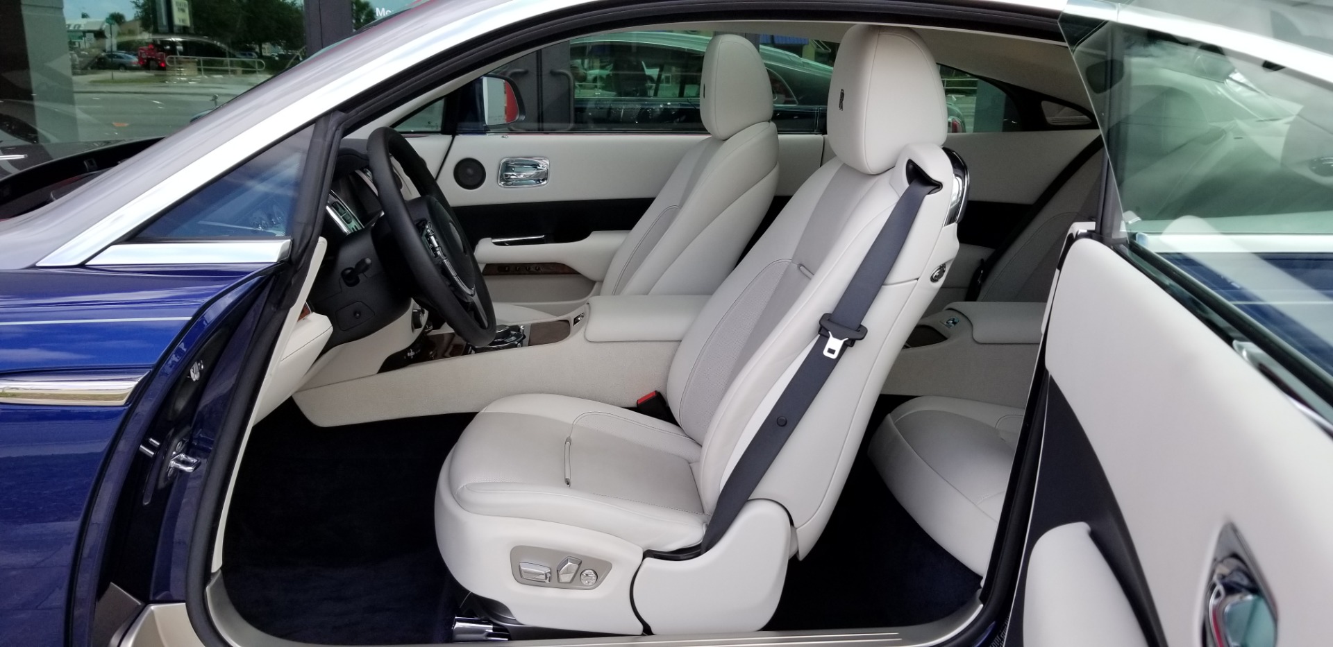 Used-2015-Rolls-Royce-Wraith