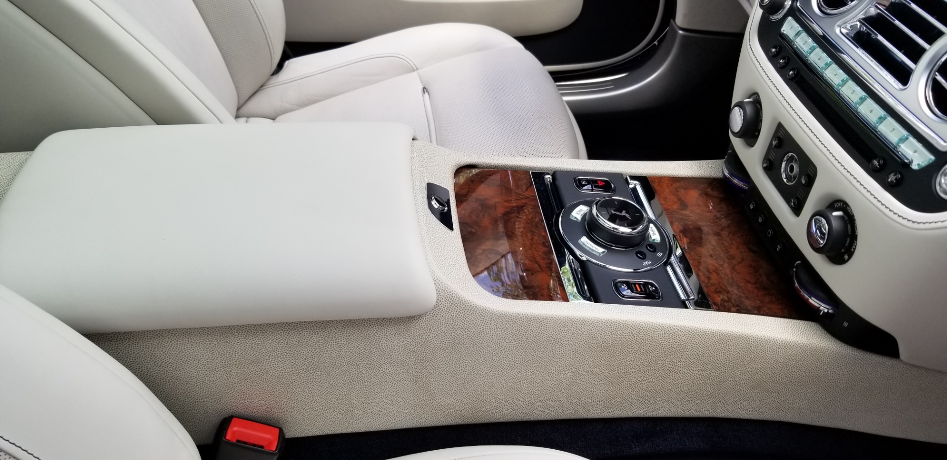 Used-2015-Rolls-Royce-Wraith