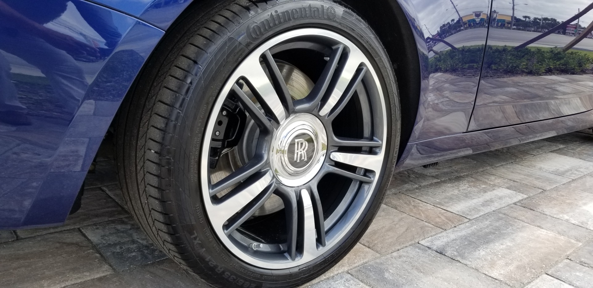 Used-2015-Rolls-Royce-Wraith