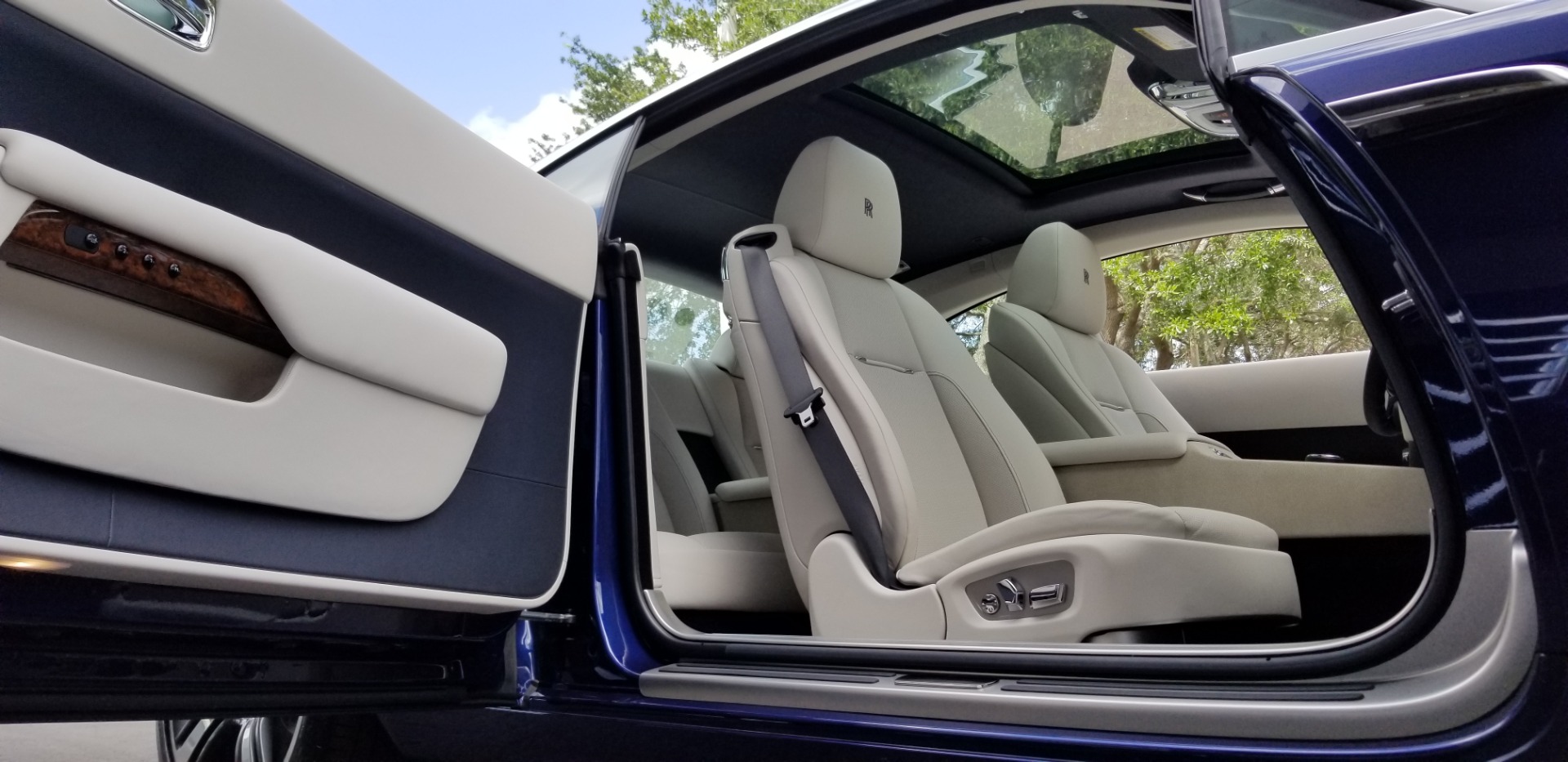 Used-2015-Rolls-Royce-Wraith