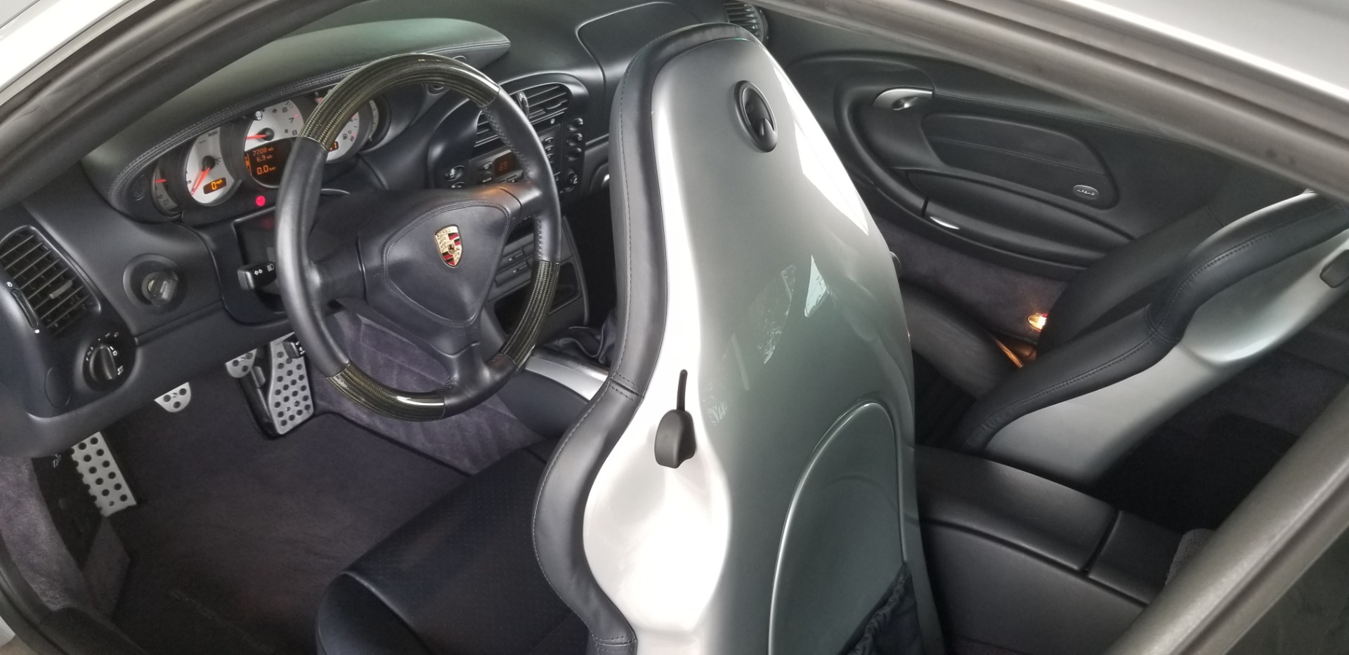 Used-2002-Porsche-911-Turbo-Turbo