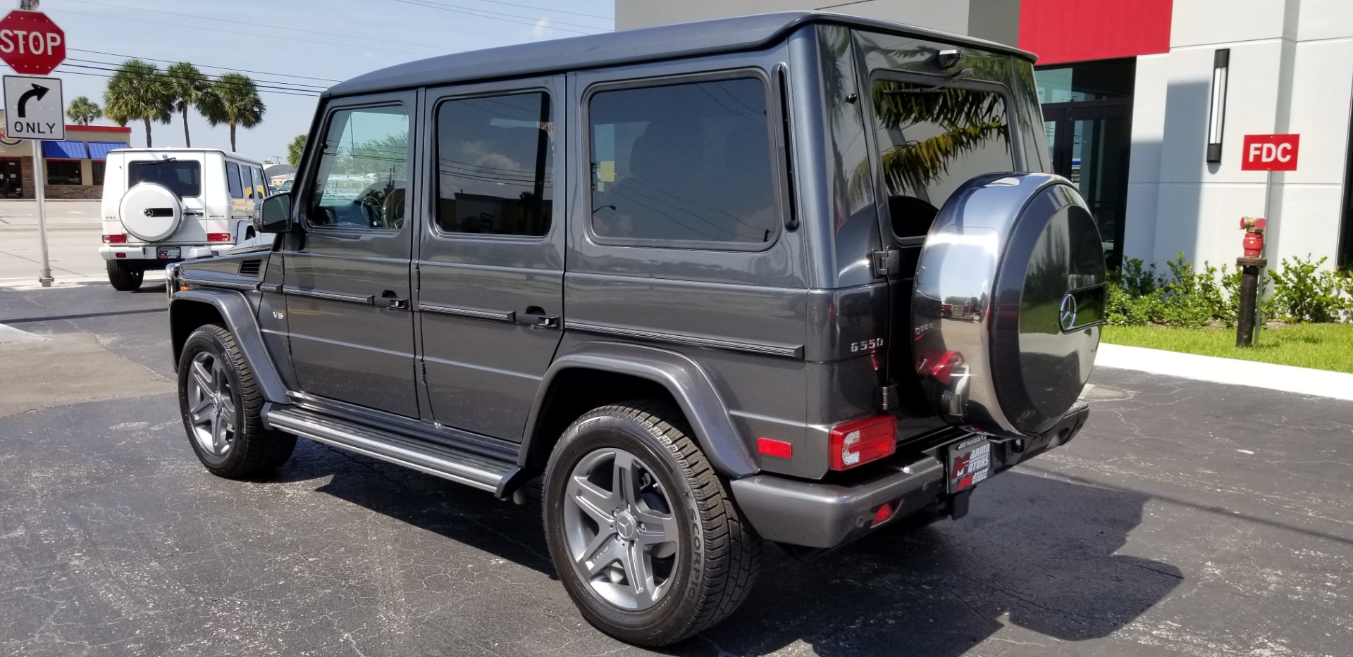 Used-2016-Mercedes-Benz-G-Class-G-550