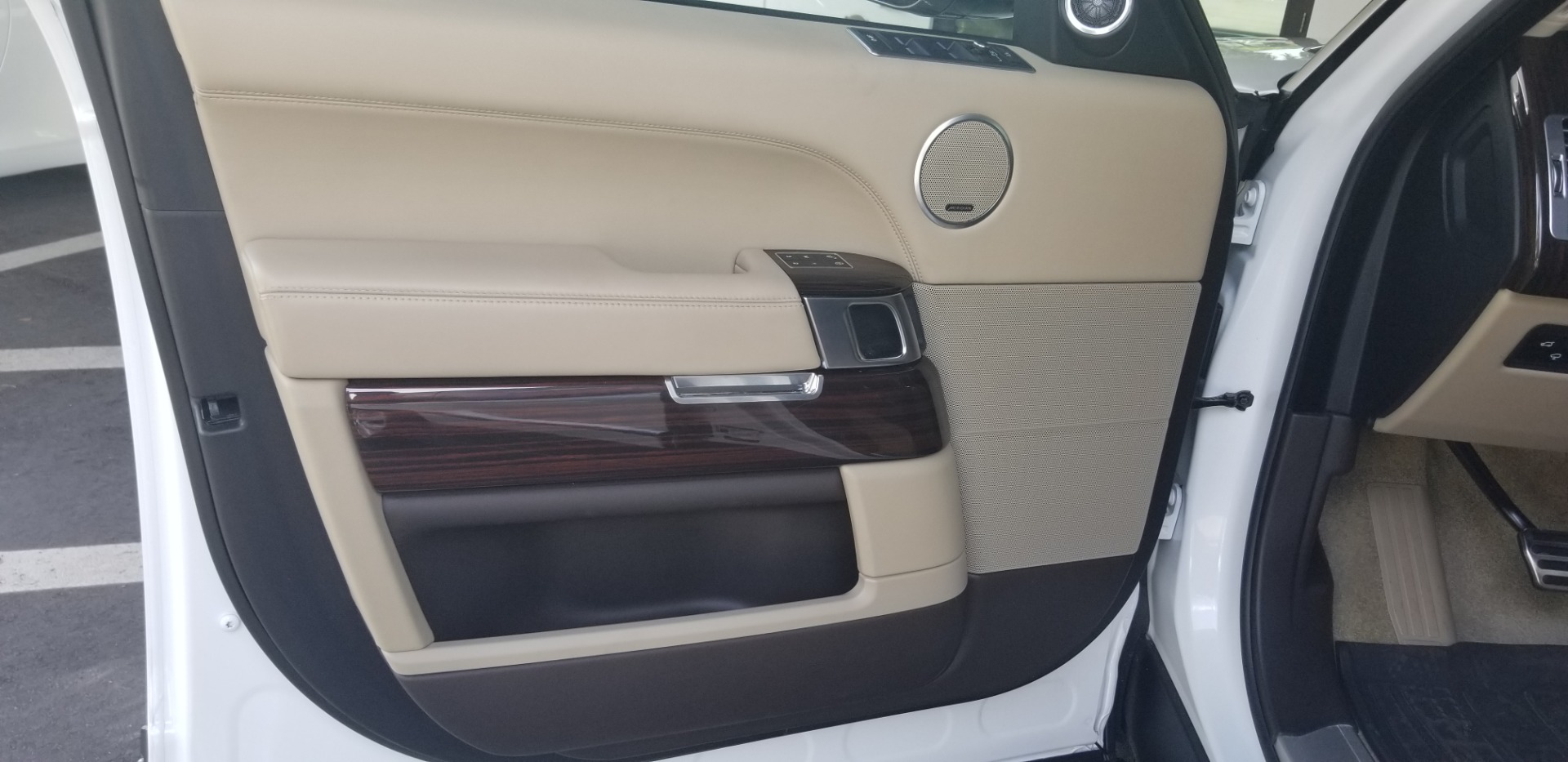 Used-2014-Land-Rover-Range-Rover-Supercharged-Long-Wheelbase