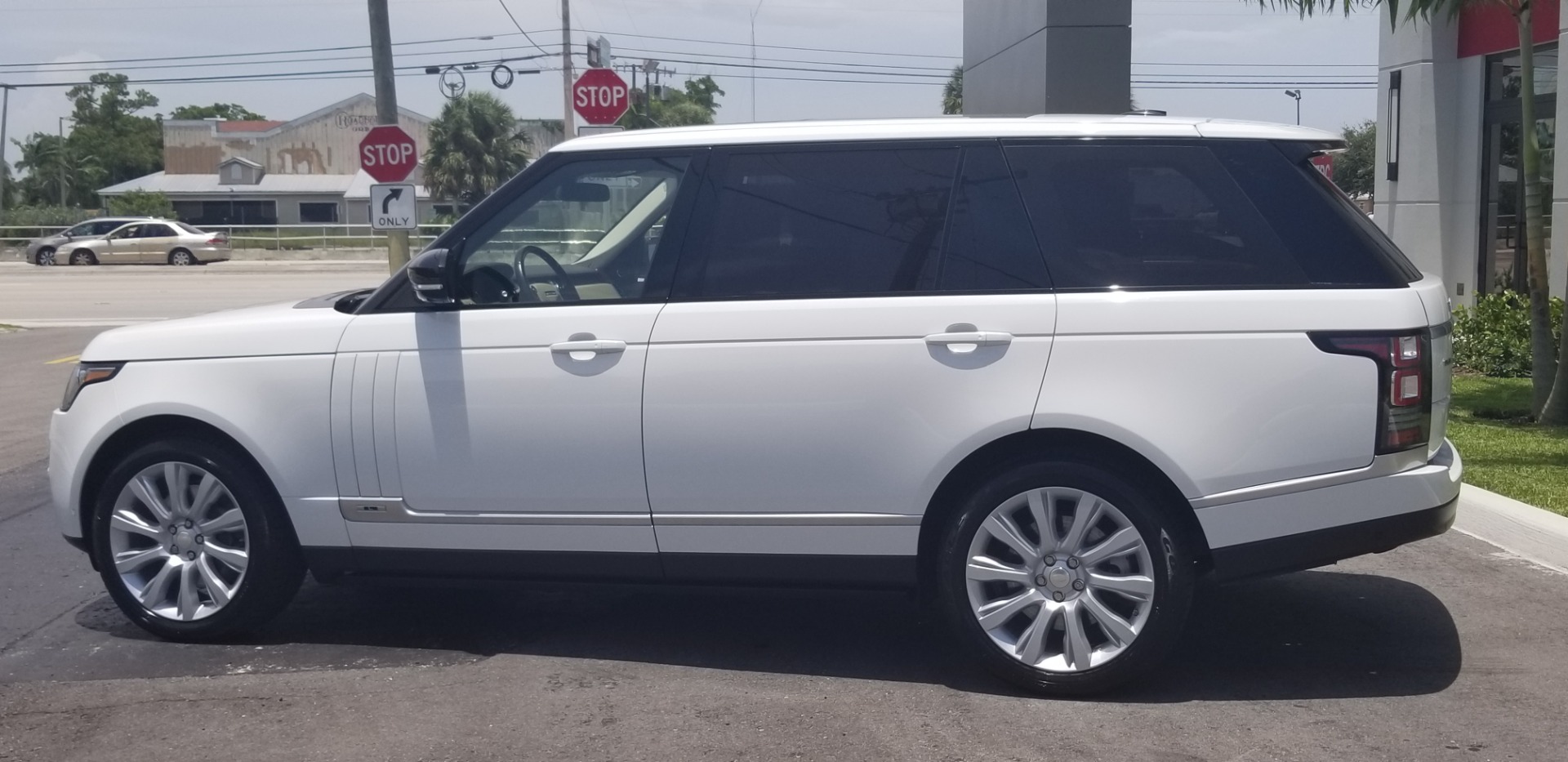 Used-2014-Land-Rover-Range-Rover-Supercharged-Long-Wheelbase