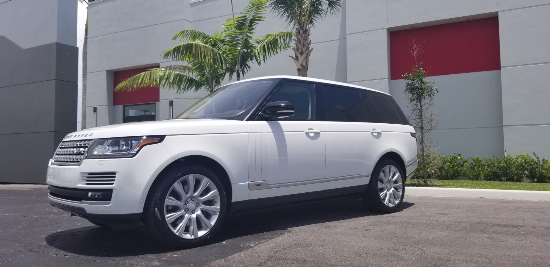 Used-2014-Land-Rover-Range-Rover-Supercharged-Long-Wheelbase
