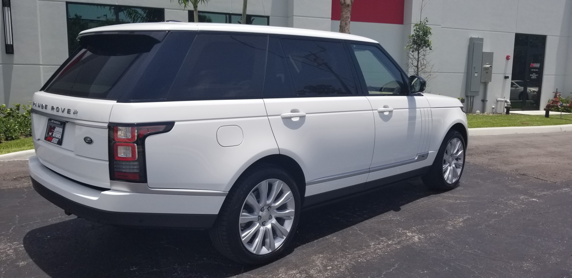 Used-2014-Land-Rover-Range-Rover-Supercharged-Long-Wheelbase
