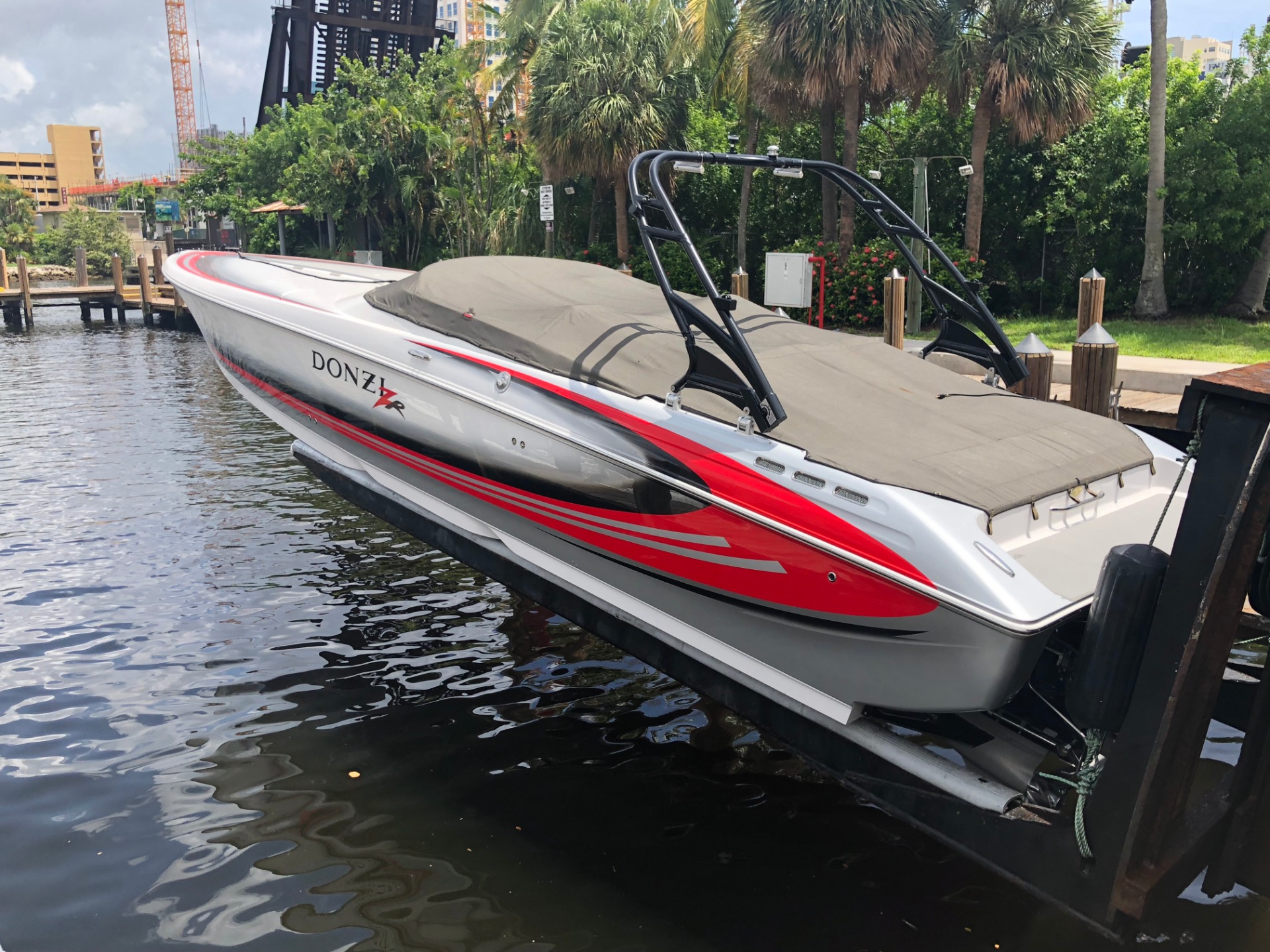 Used-2007-Donzi-35ZR-Twin-MV10-625HP