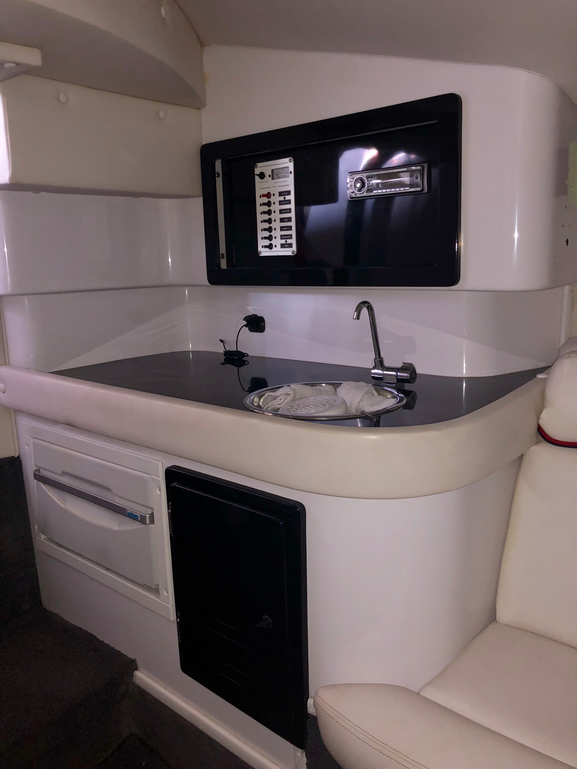 Used-2007-Donzi-35ZR-Twin-MV10-625