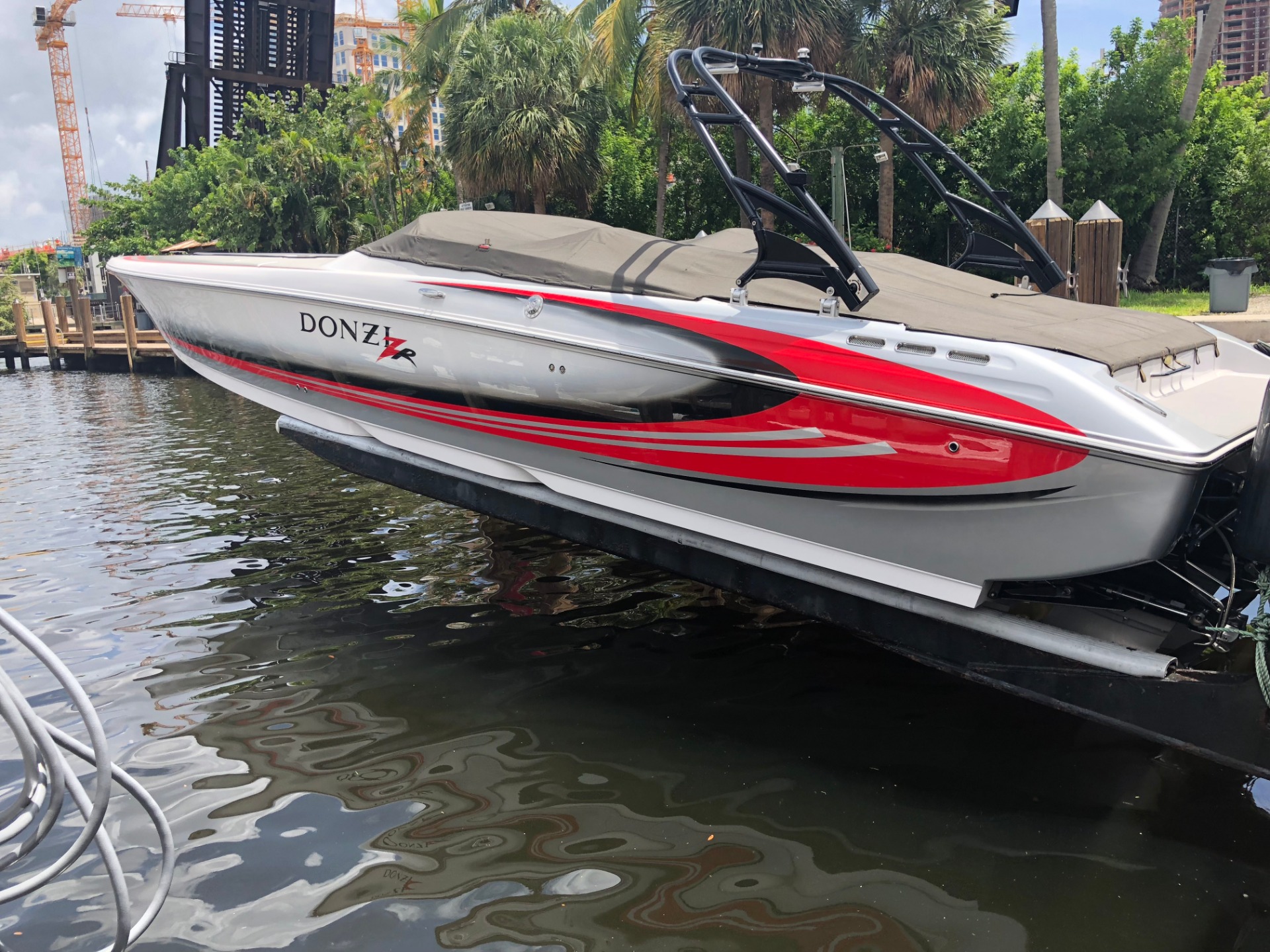 Used-2007-Donzi-35ZR-Twin-MV10-625HP