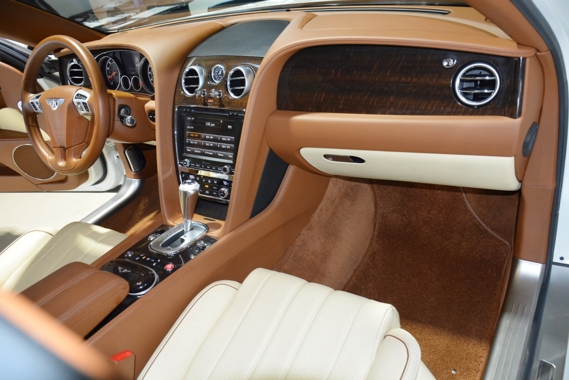 Used-2014-Bentley-Flying-Spur