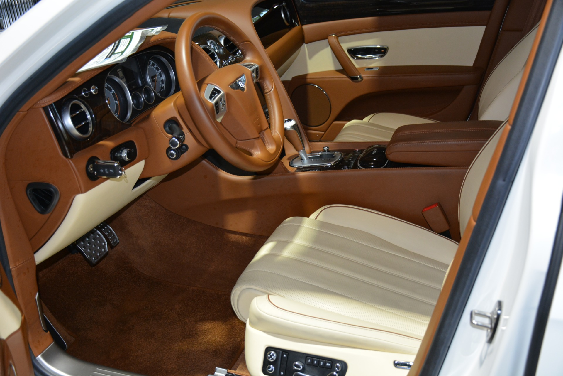 Used-2014-Bentley-Flying-Spur