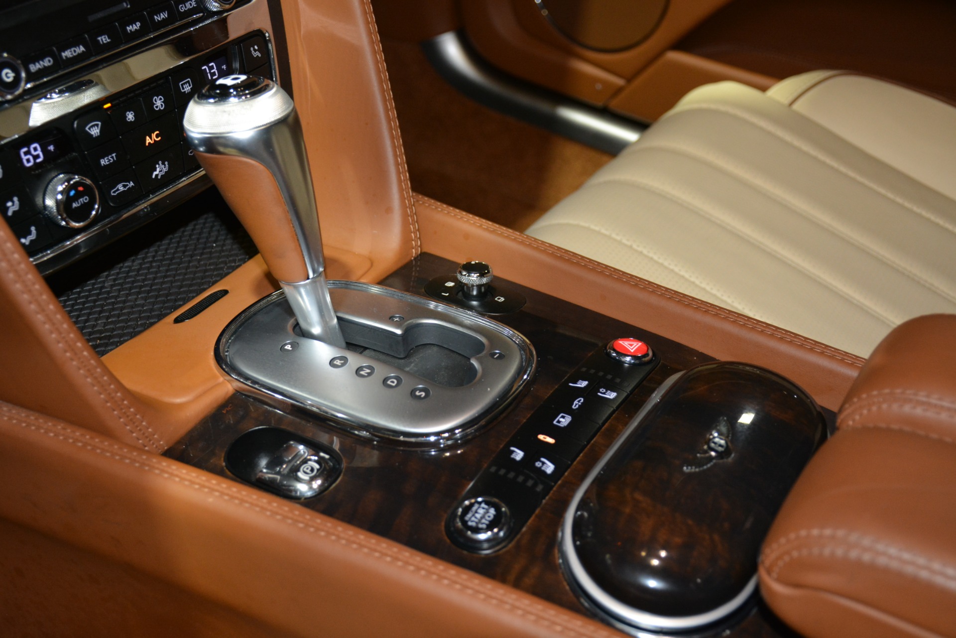 Used-2014-Bentley-Flying-Spur