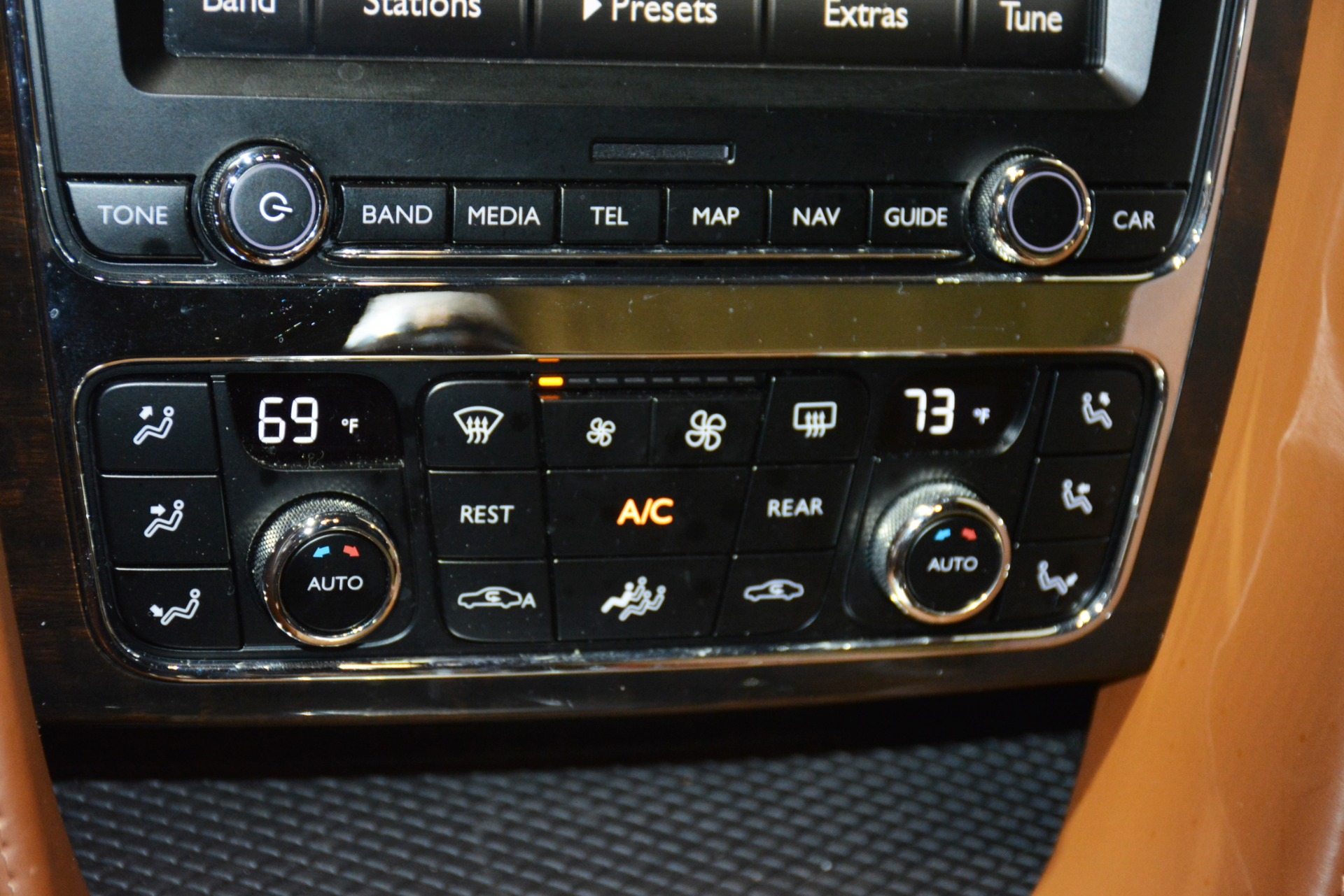 Used-2014-Bentley-Flying-Spur