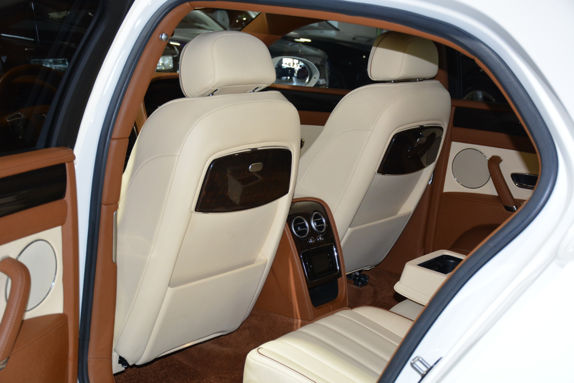 Used-2014-Bentley-Flying-Spur