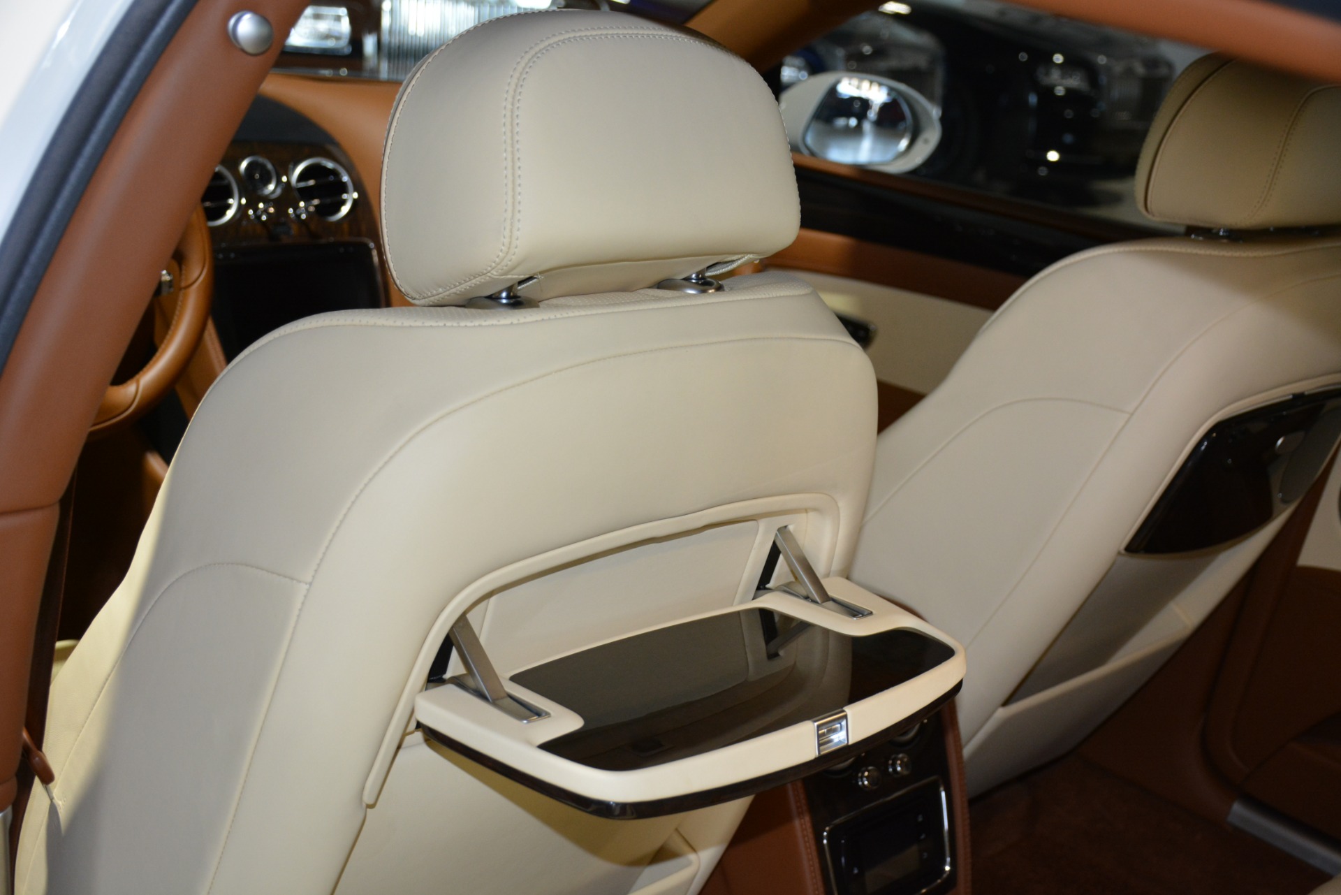 Used-2014-Bentley-Flying-Spur