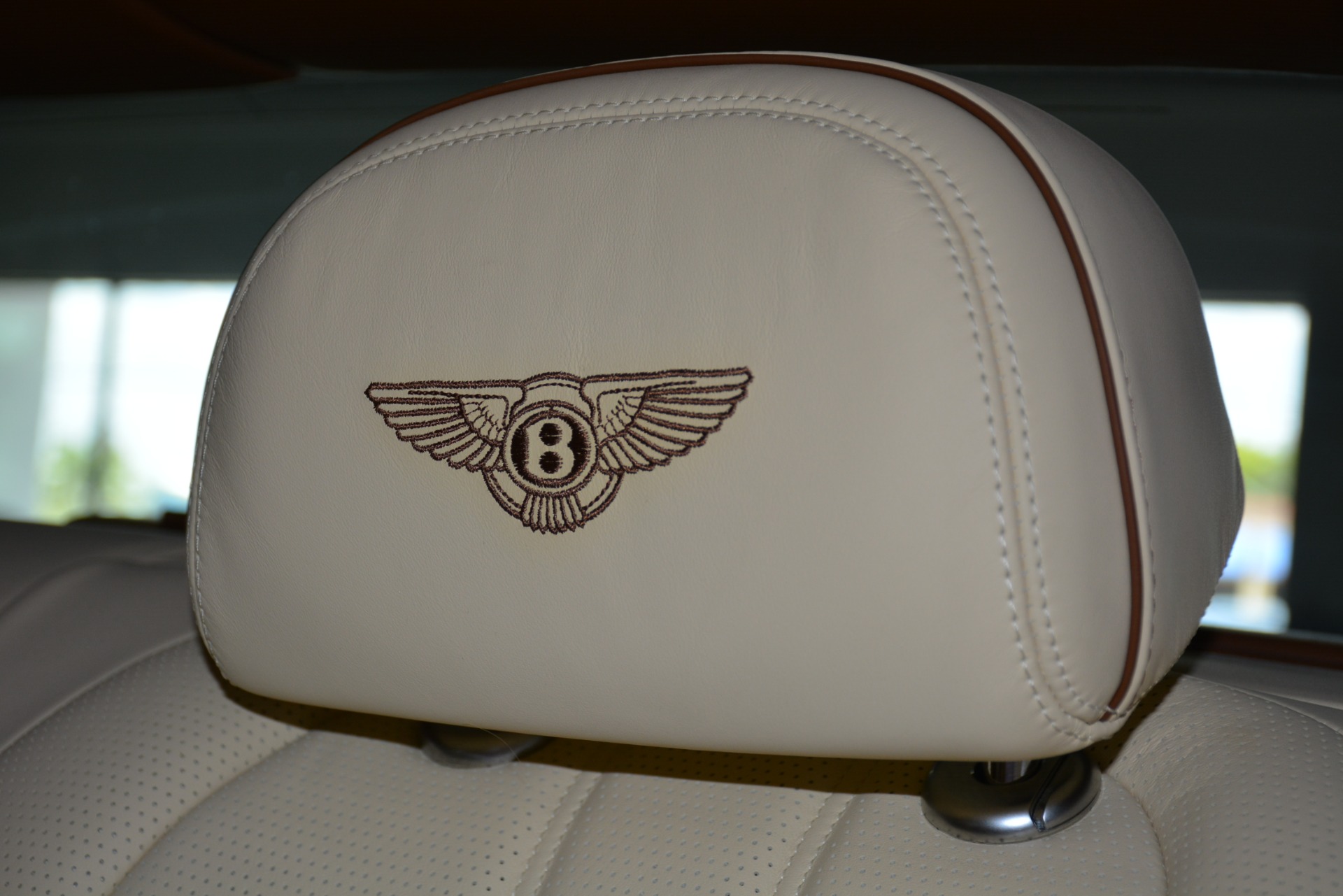 Used-2014-Bentley-Flying-Spur