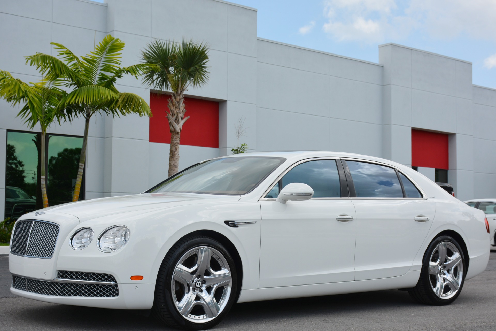 Used-2014-Bentley-Flying-Spur