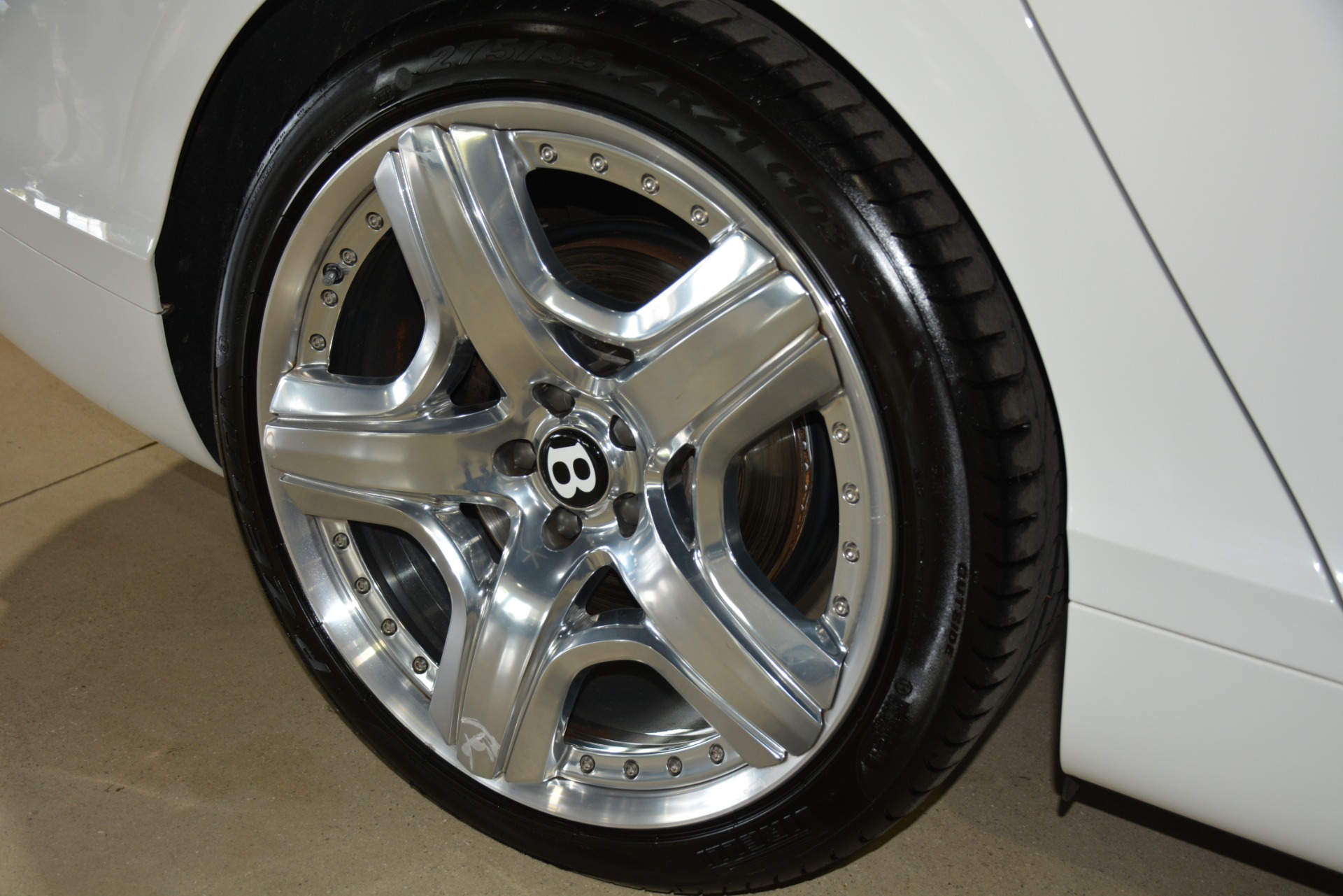 Used-2014-Bentley-Flying-Spur