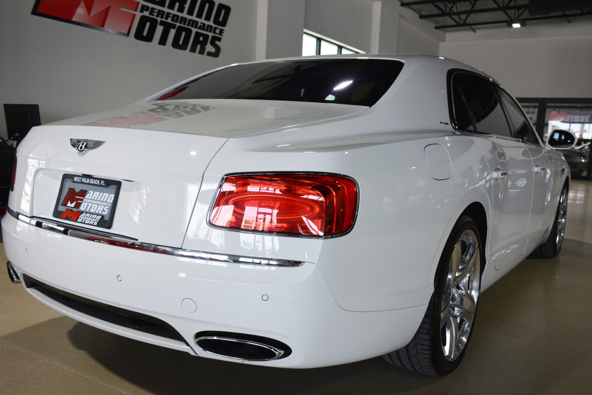 Used-2014-Bentley-Flying-Spur