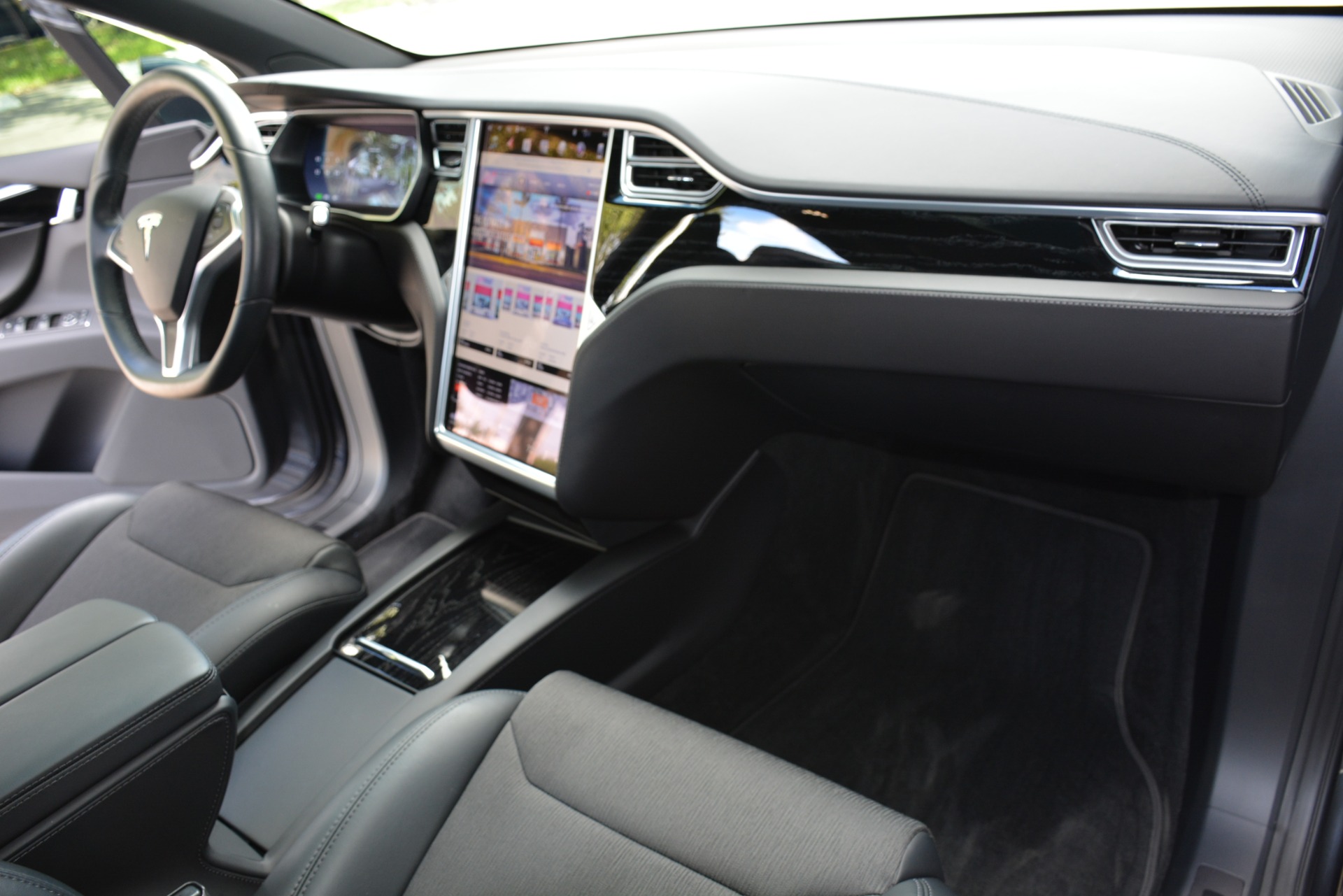 Used-2017-Tesla-Model-X-75D