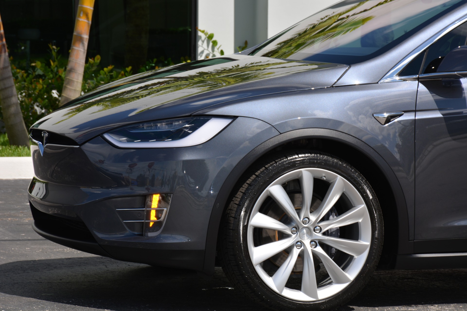 Used-2017-Tesla-Model-X-75D