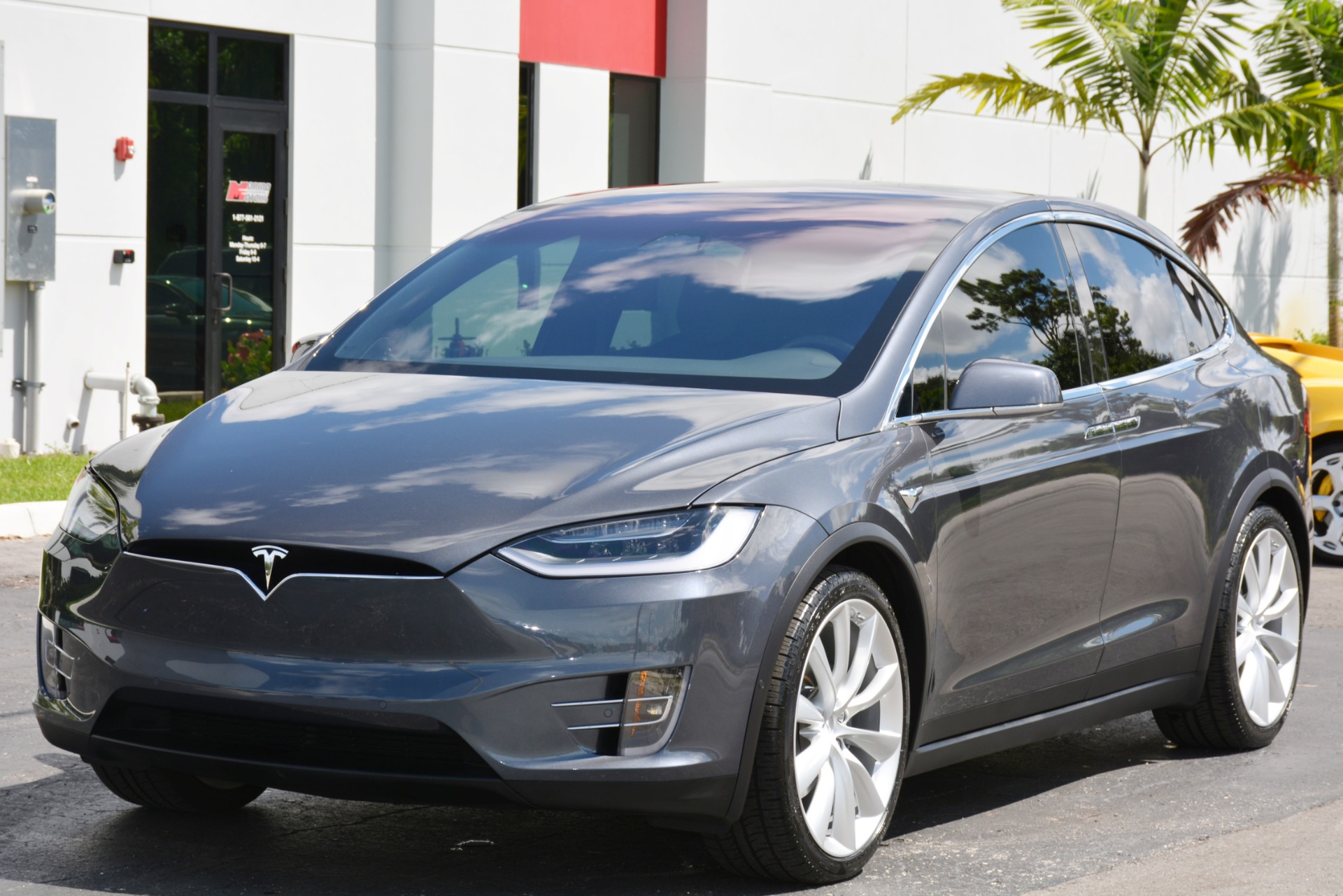 Used-2017-Tesla-Model-X-75D