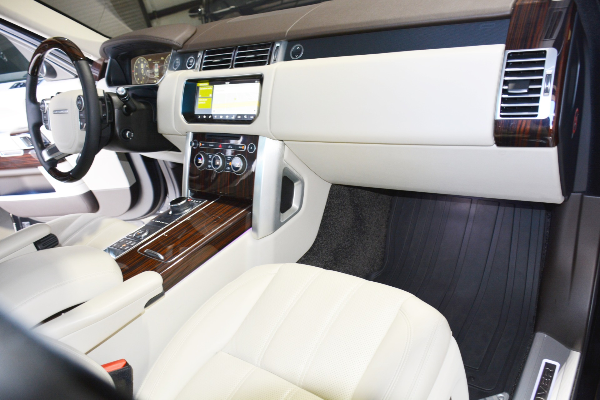 Used-2017-Land-Rover-Range-Rover-Supercharged-LWB