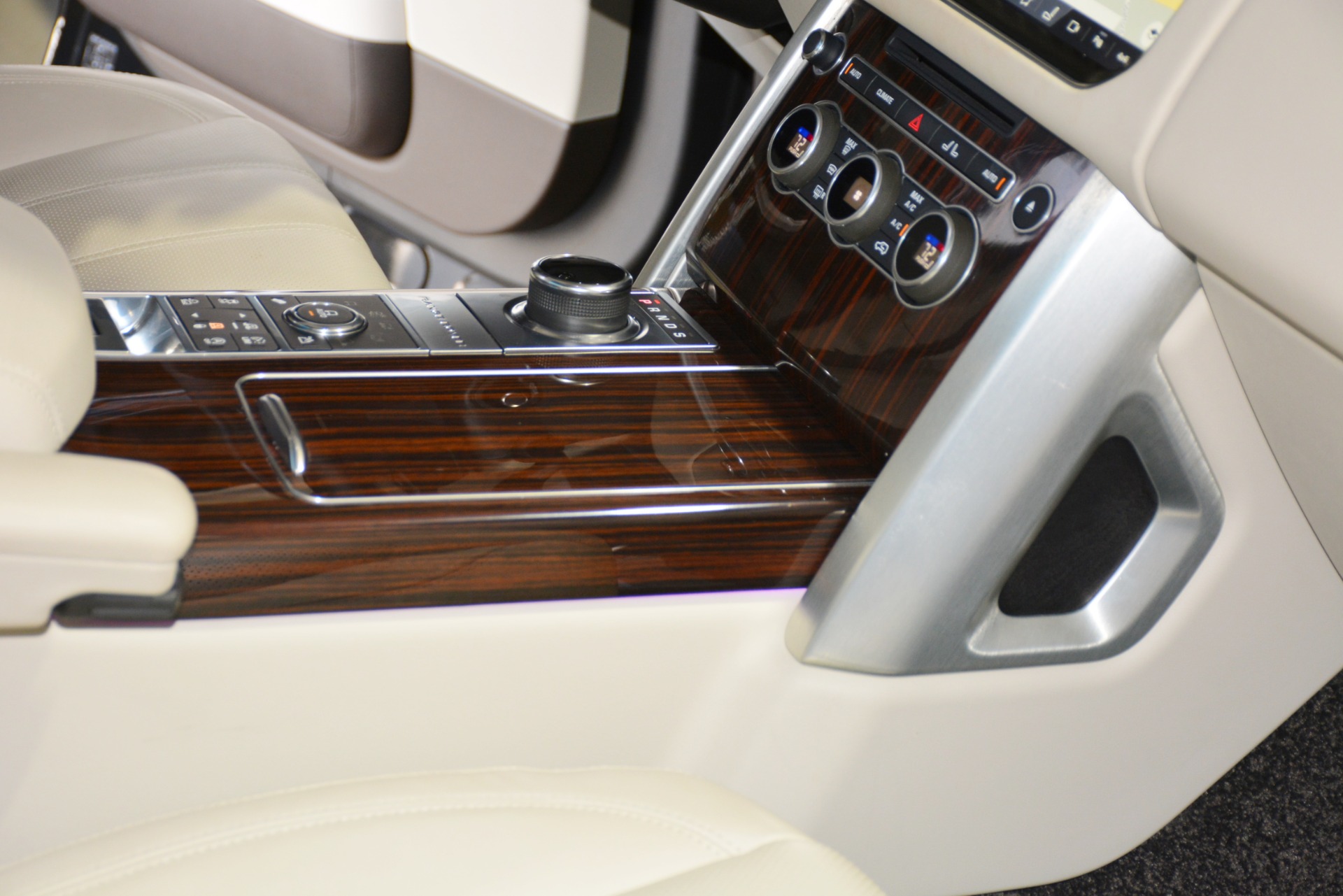 Used-2017-Land-Rover-Range-Rover-Supercharged-LWB