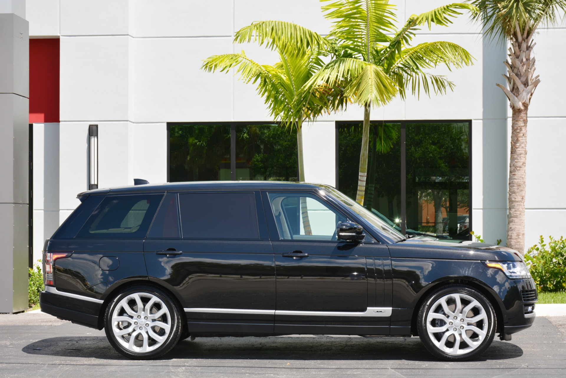 Used-2017-Land-Rover-Range-Rover-Supercharged-LWB