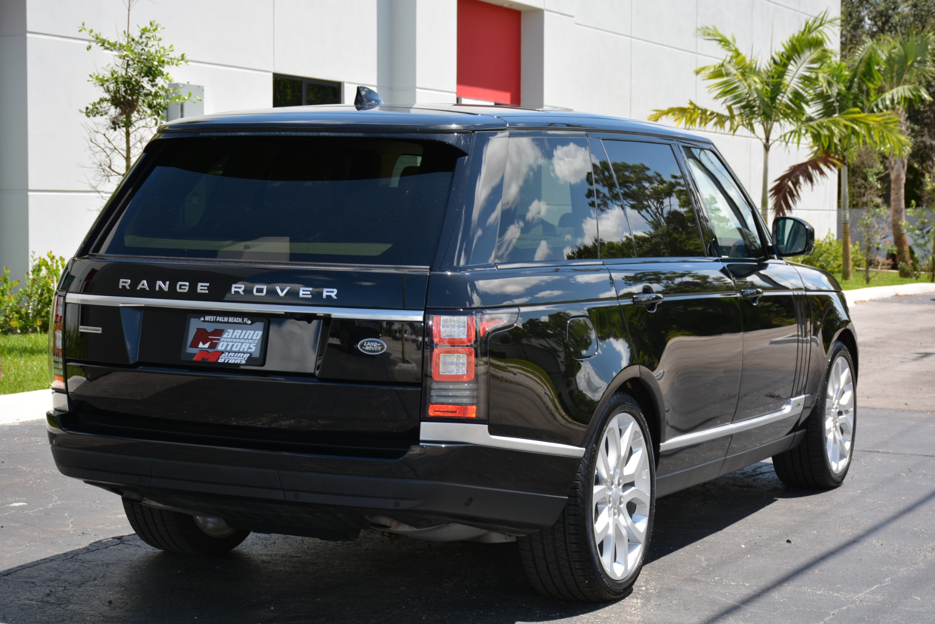Used-2017-Land-Rover-Range-Rover-Supercharged-LWB