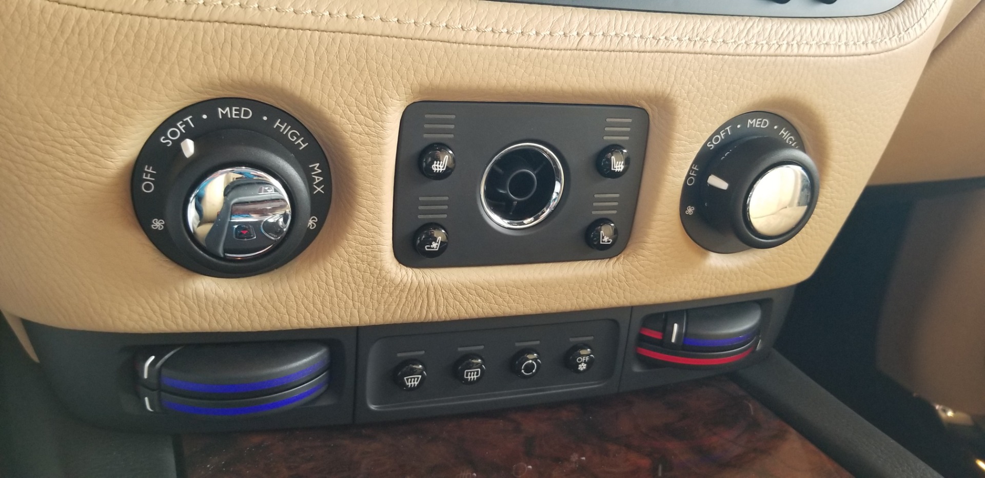 Used-2013-Rolls-Royce-Ghost