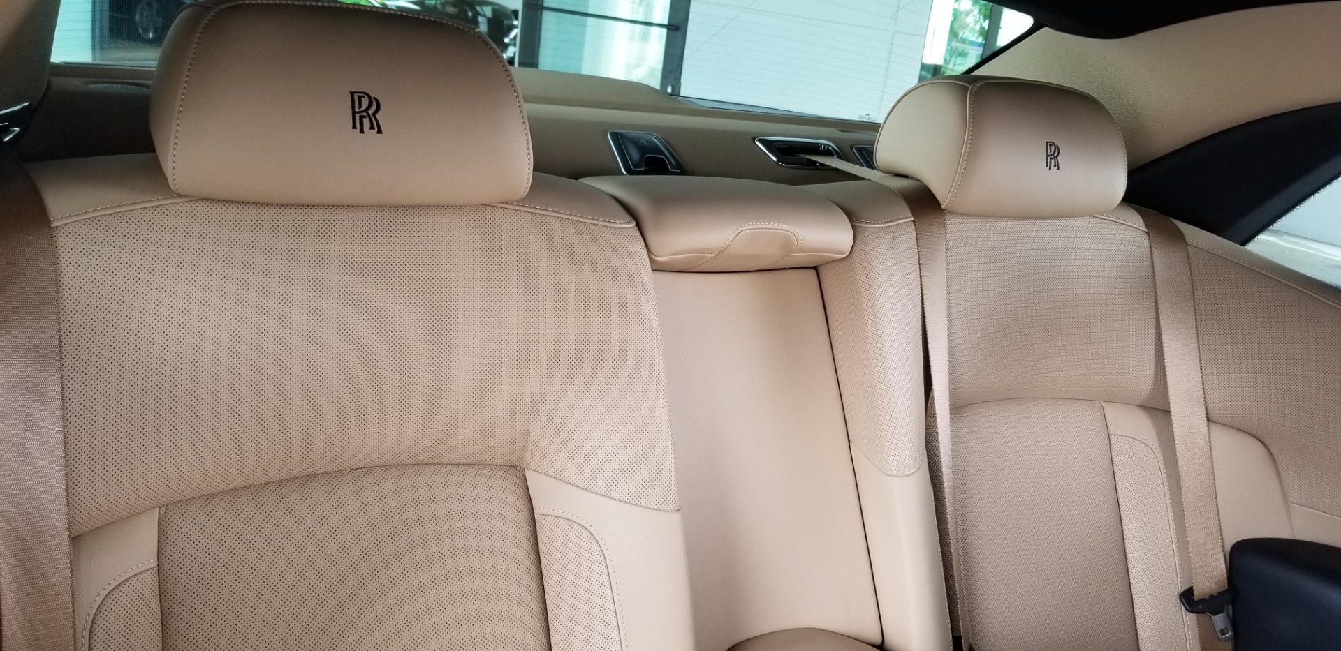 Used-2013-Rolls-Royce-Ghost