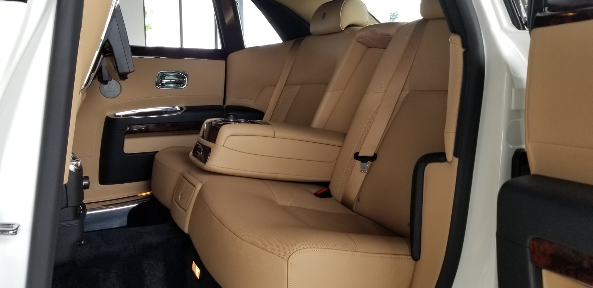 Used-2013-Rolls-Royce-Ghost