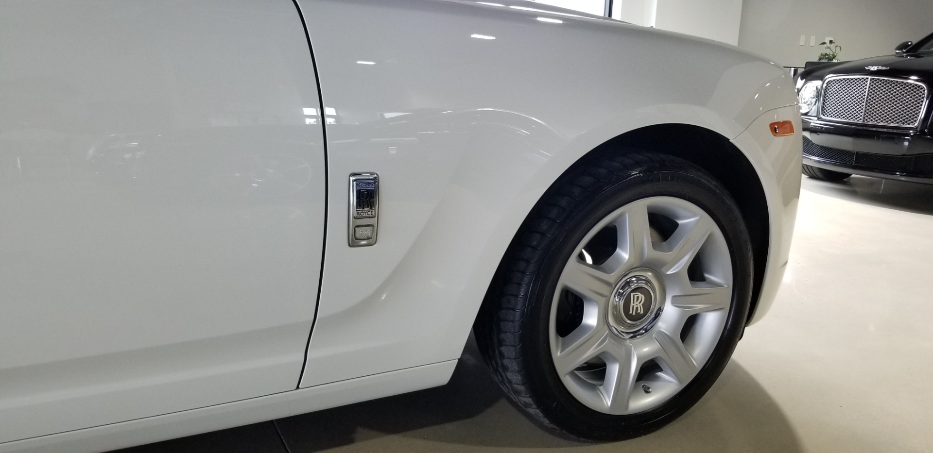 Used-2013-Rolls-Royce-Ghost