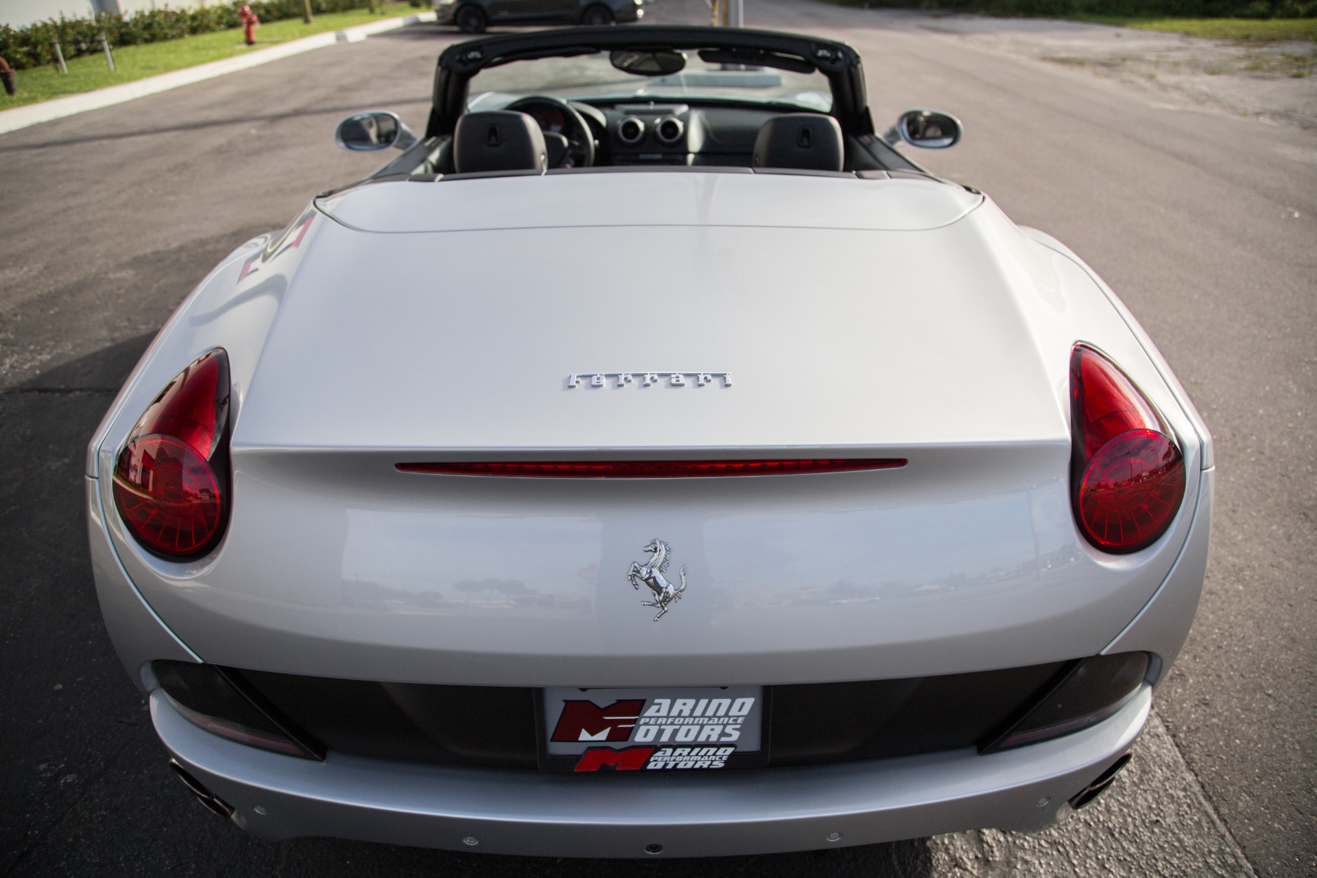 Used-2010-Ferrari-California