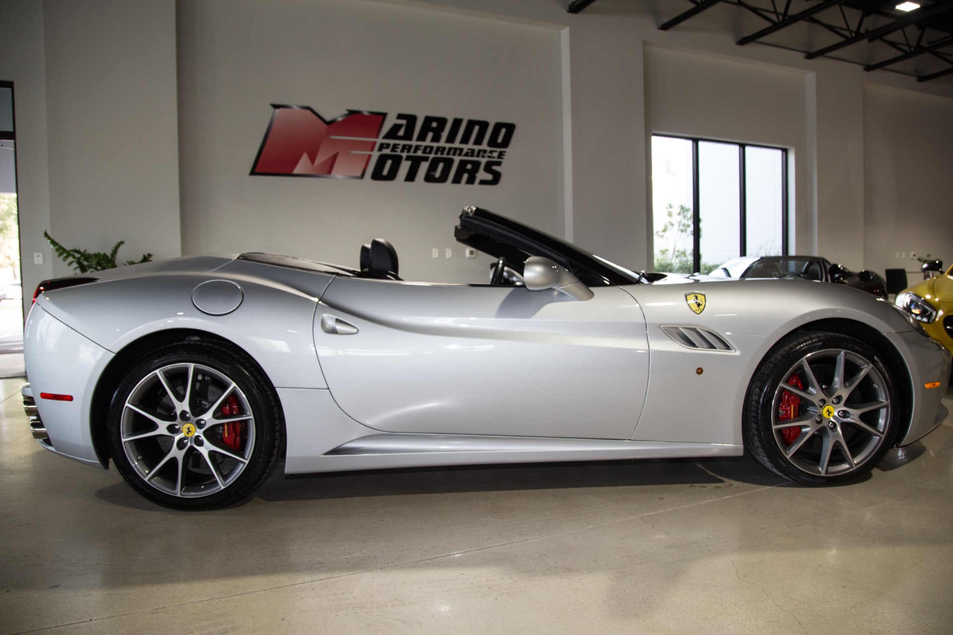 Used-2010-Ferrari-California
