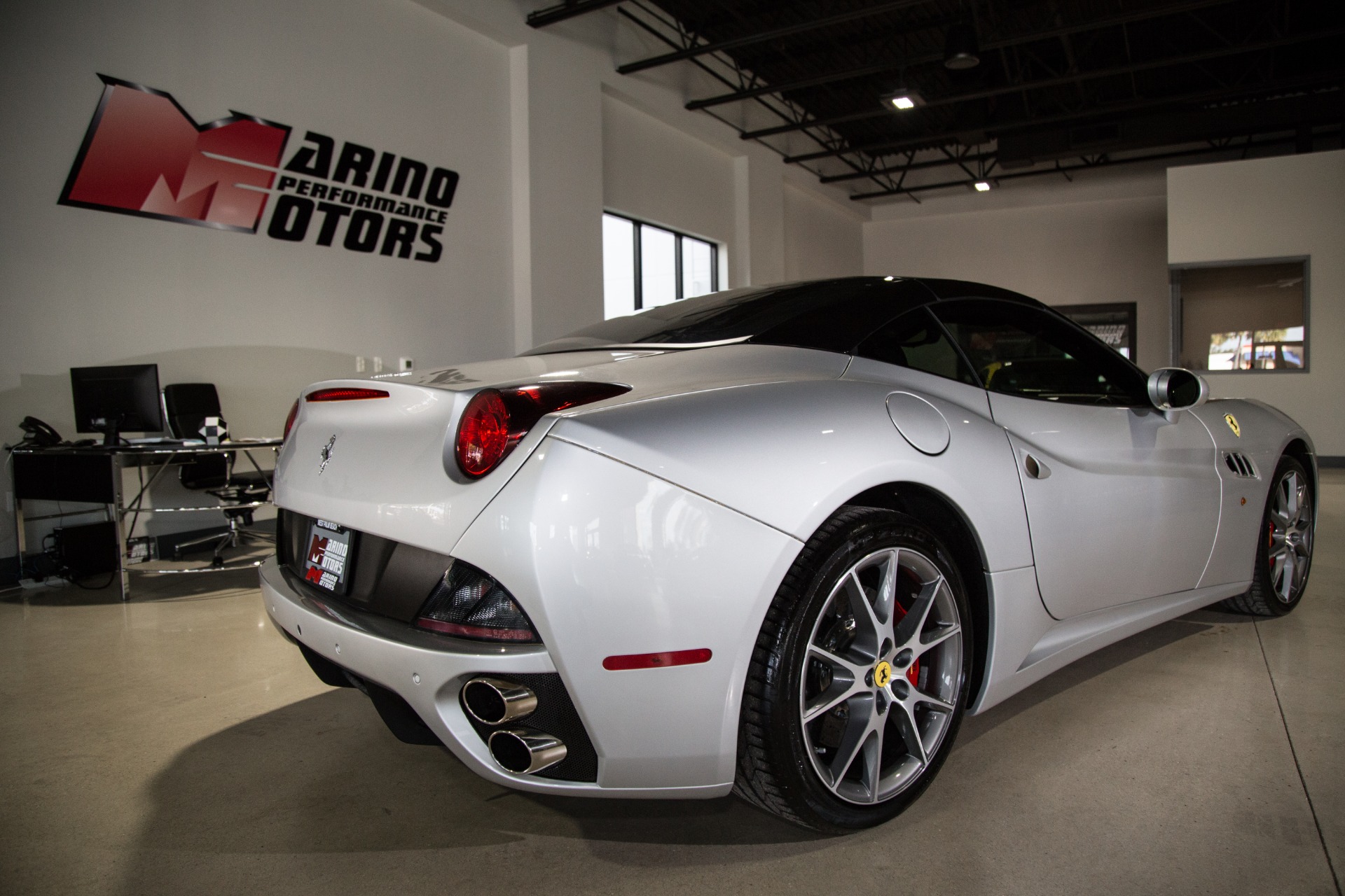Used-2010-Ferrari-California