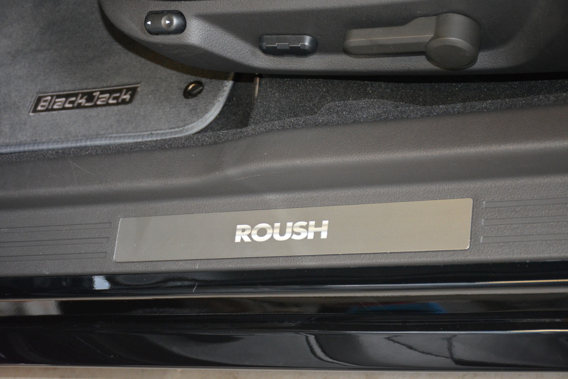 Used-2009-Ford-Mustang-Roush-Stage-3-Blackjack-Convertible-GT-Premium